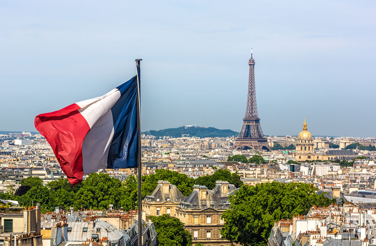 フランスの現在の情勢不安が旅行に与える影響