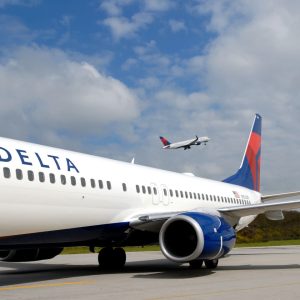 デルタ航空、夏季スケジュールの大幅な拡大とフライト体験の向上を発表